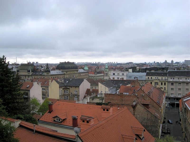 Blick über die Dächer der Unterstadt Donji Grad von Zagreb