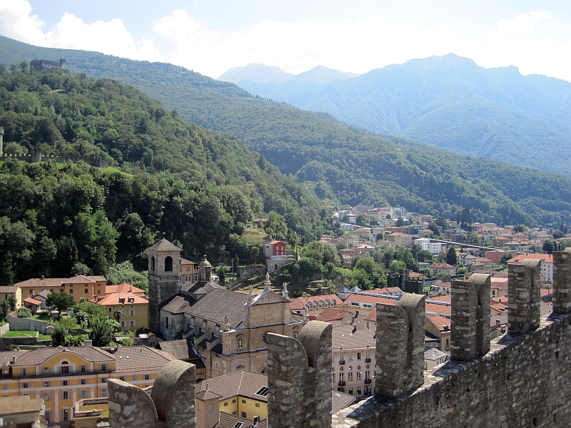 Blick vom Castelgrande über Bellinzona