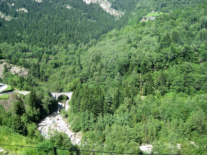 Fahrt auf der Gotthardbahn