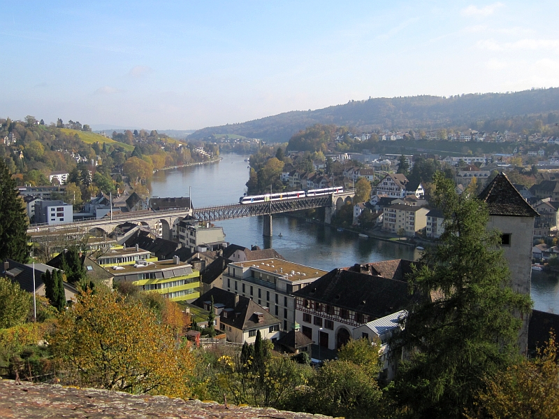 Blick vom Munot auf die Rheinbrücke Feuerthalen