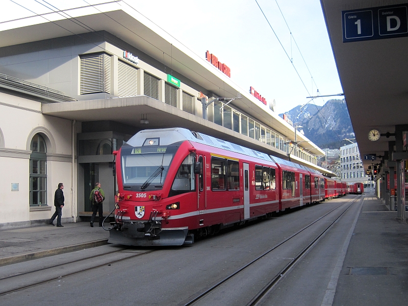 Allegra-Triebzug der Rhätischen Bahn (RhB) in Chur