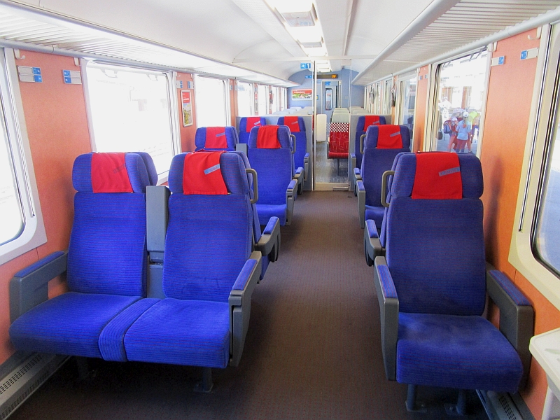 Erste Klasse im RegioExpress der Rhätischen Bahn