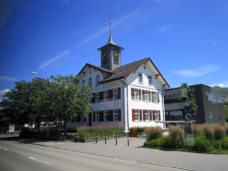 Schulhaus Hirschthal