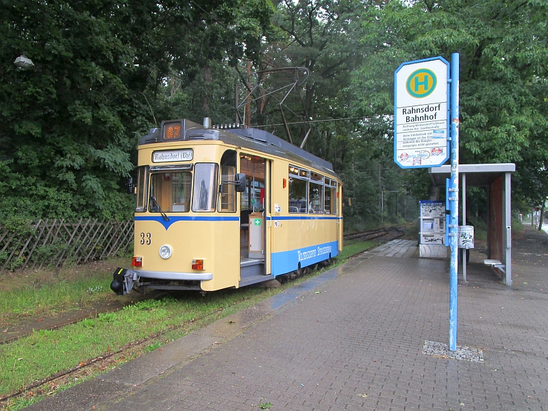 Endhaltestelle der Straßenbahn Woltersdorf in Rahnsdorf